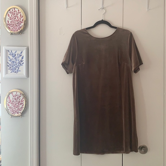 Gentle Fawn Dresses & Skirts - Velvet Gentle Fawn Dress Size L